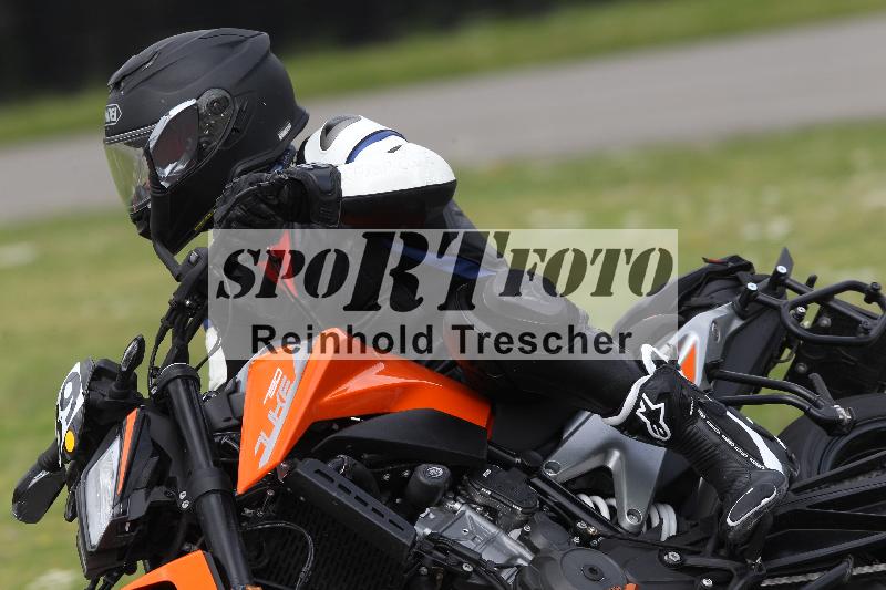 /Archiv-2025/10 23.04.2025 Cornu Master School ADR/rot-rouge/39